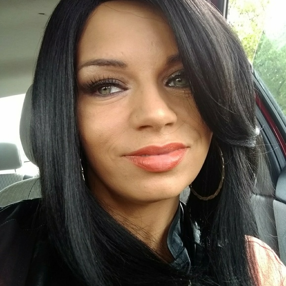 Shawna - Picture 2 of 3